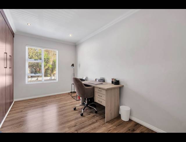 3 BEDROOM TOWNHOUSE FOR SALE IN VICTORY PARK